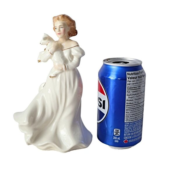 Vintage Royal Doulton Lambing Time HN3855 Porcelain Lady Figurine - Picture 7 of 8